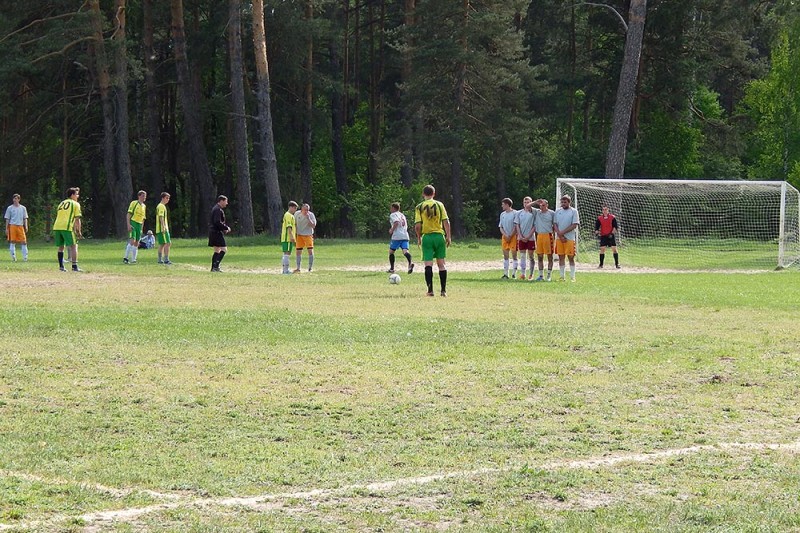 Вознесенцы обыграли в футбол команду Первомайска